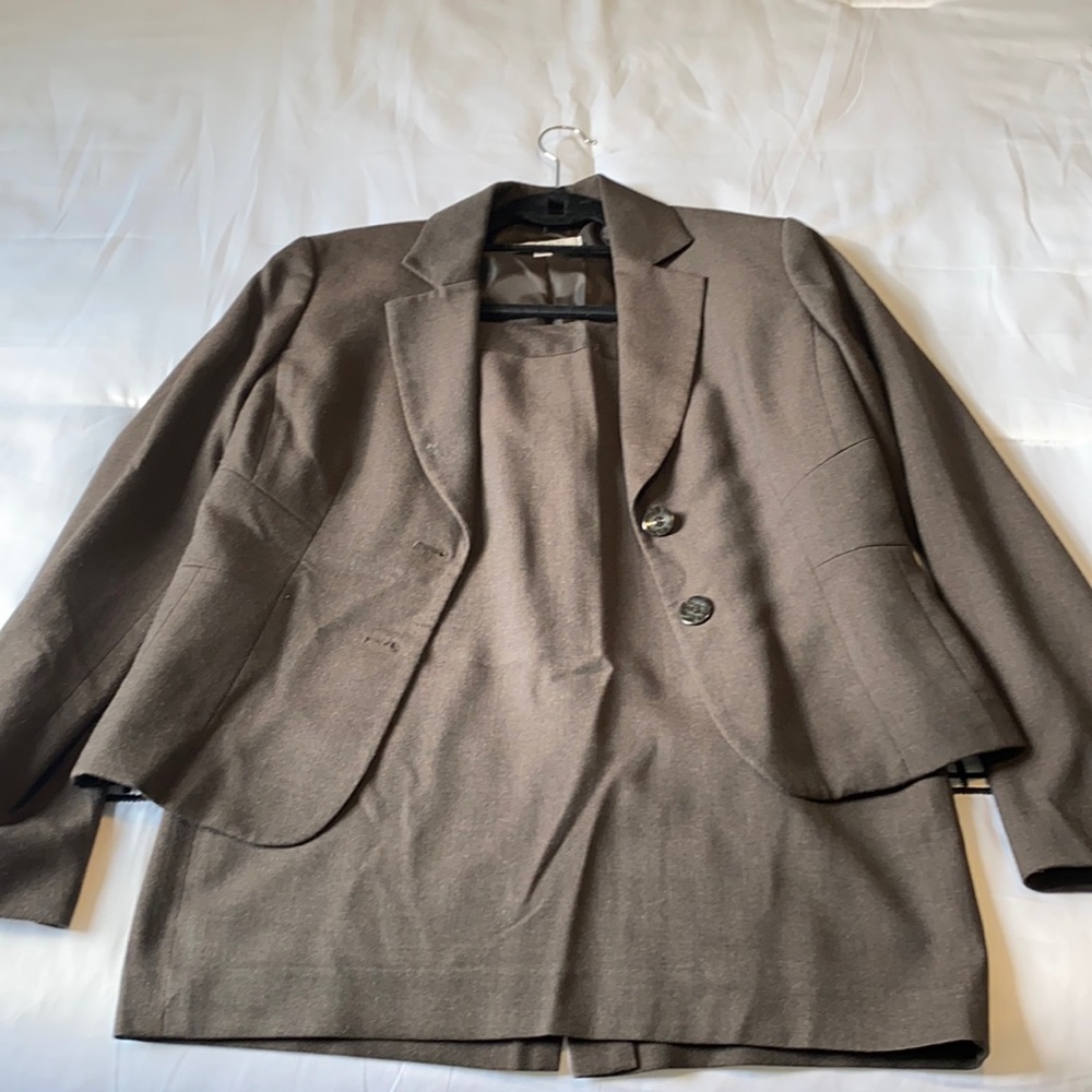 Chocolate brown Nine West single breast suit